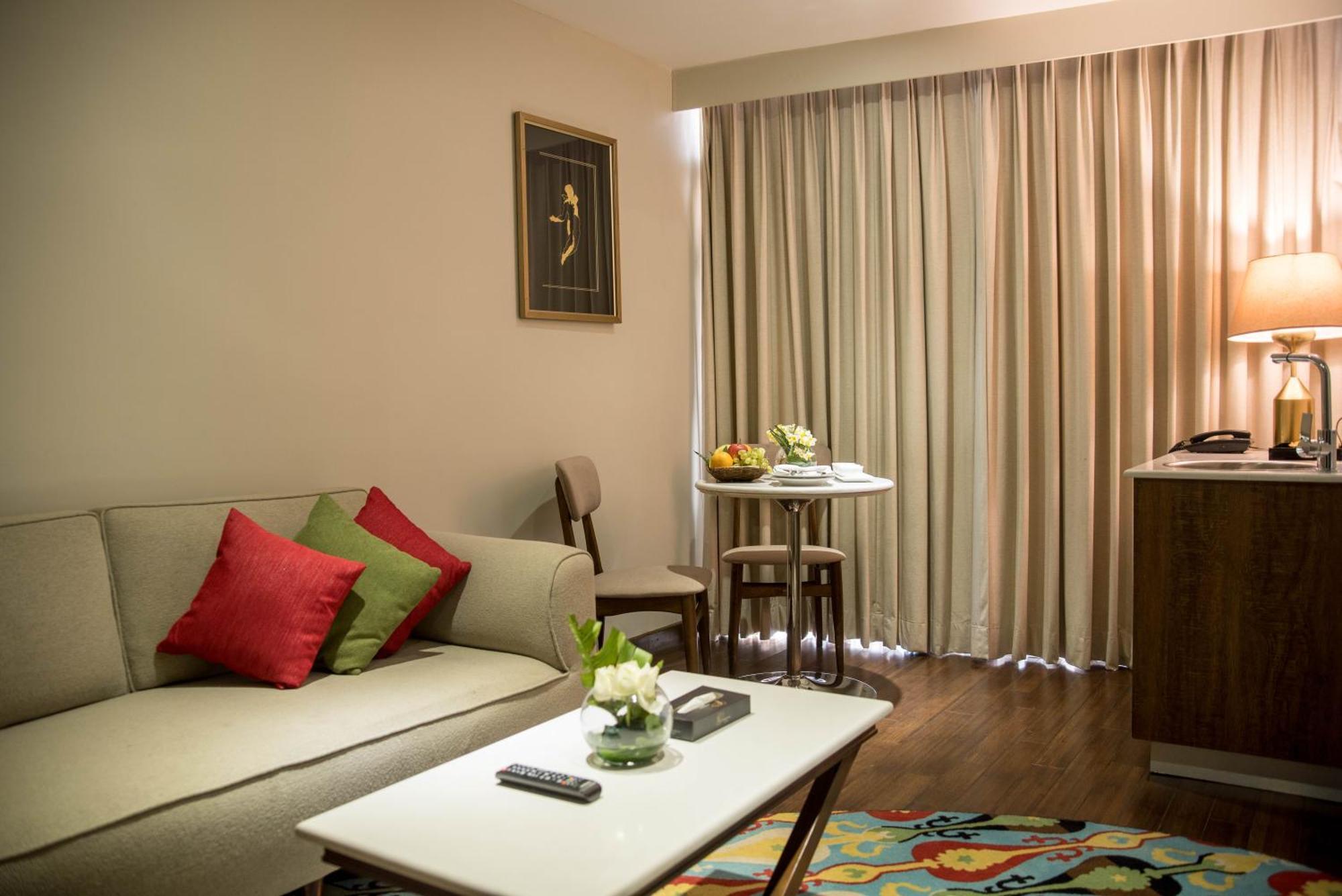 Hotel Dgates Lahore Exterior foto