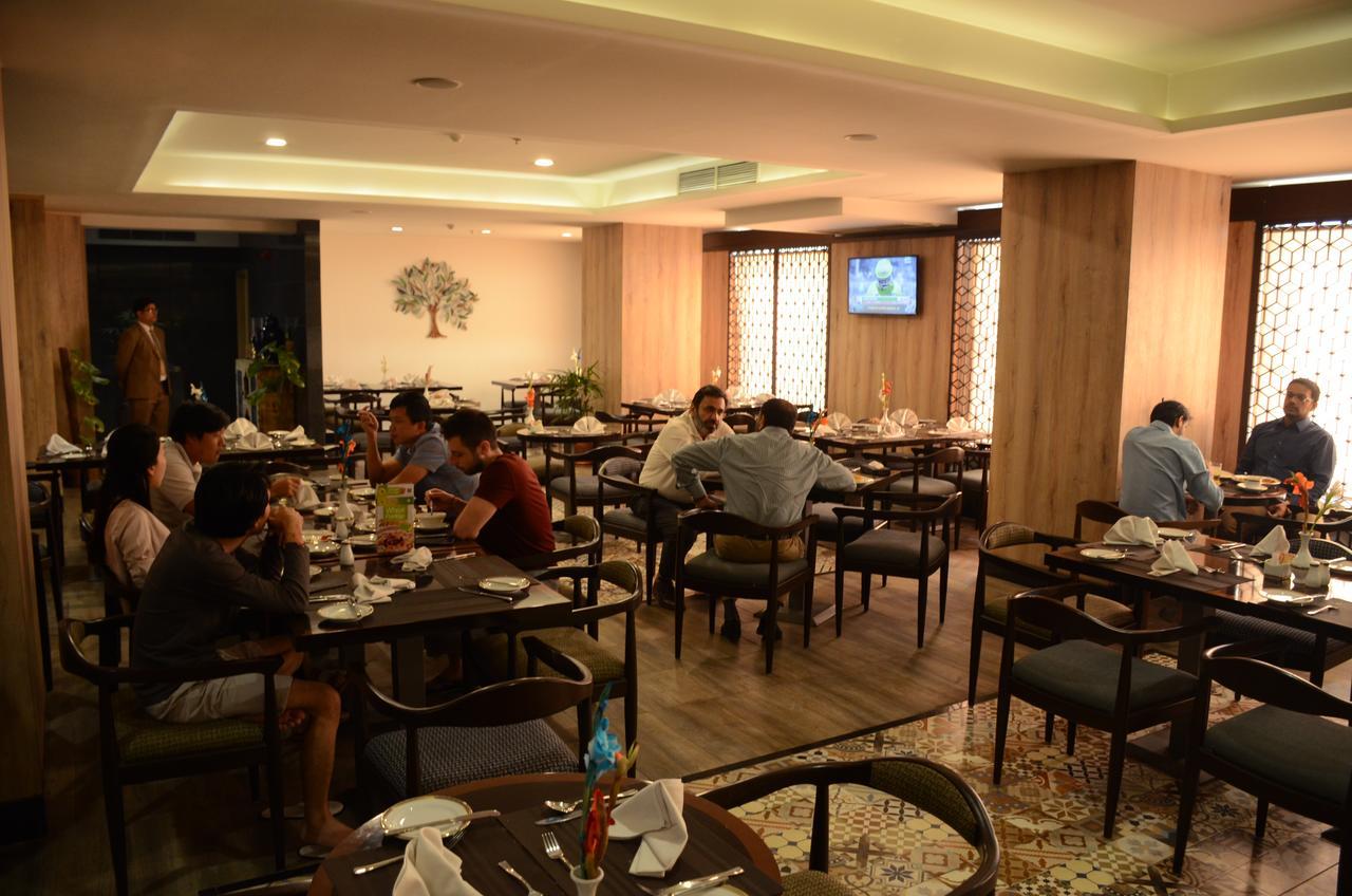 Hotel Dgates Lahore Exterior foto